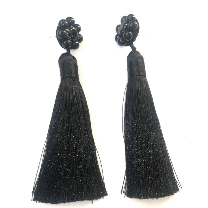 Cercei handmade cu strasuri, perle de sticla si ciucuri, Negru, 11 cm