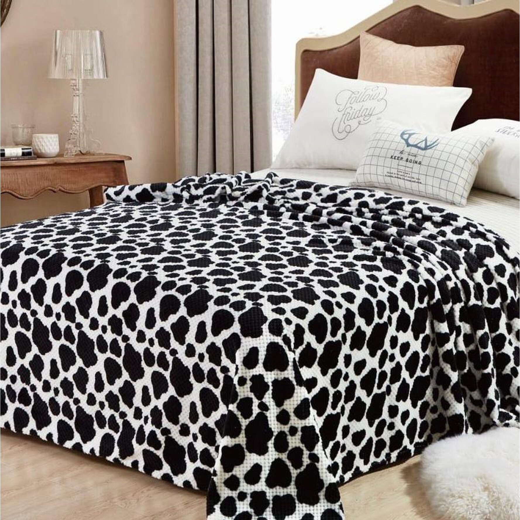 Patura Cocolino moale gofrata cu model, punga cadou 200X230cm negru Fo367