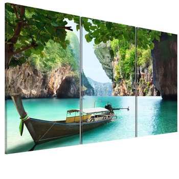 Tablou canvas 3 piese - Calatorie solitara - 90 x 60 cm Tablou canvas 3 piese - Calatorie solitara - 90 x 60 cm