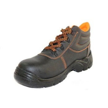 Bocanci de protectie cu bombeu metalic DS 02 S1, marimea 44 Bocanci de protectie cu bombeu metalic DS 02 S1, marimea 44
