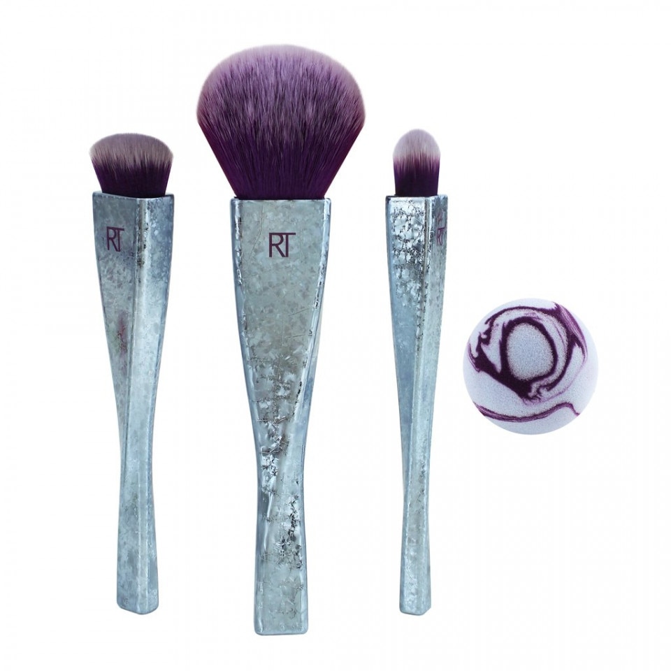 Set de pensule pentru machiaj si burete cosmetic Real Techniques Brush Crush Ruler Of The Skies, 4buc