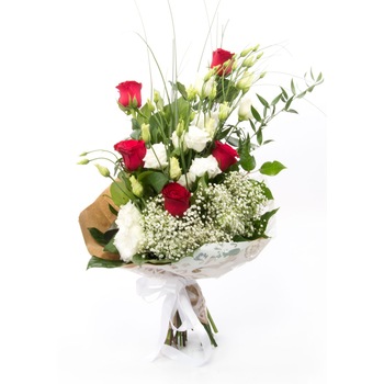 Buchet eustoma alba si trandafiri rosii Buchet eustoma alba si trandafiri rosii