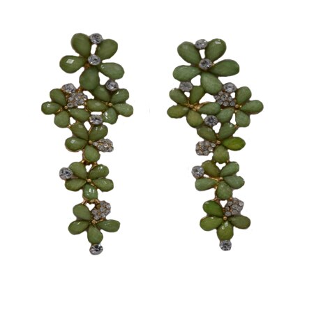 Cercei in tendinte,model lung cu forma deosebita, D&J Exclusive, verde deschis