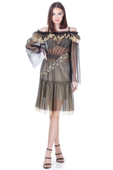 Rochie tip ie din tull auriu/negru Liza Panait ID-11E Rochie tip ie din tull auriu/negru Liza Panait ID-11E