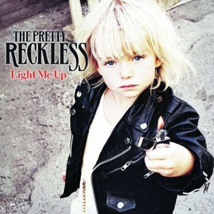 The Pretty Reckless: Light Me Up [CD]