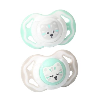 Set 2 suzete simetrice BabyOno din silicon 3-6 luni 1224/01 Set 2 suzete simetrice BabyOno din silicon 3-6 luni 1224/01