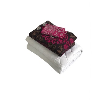 Pilota multifunctionala , 4 anotimpuri 195/210 cm + 2 fete perna 50x70 cm Pilota multifunctionala , 4 anotimpuri 195/210 cm + 2 fete perna 50x70 cm