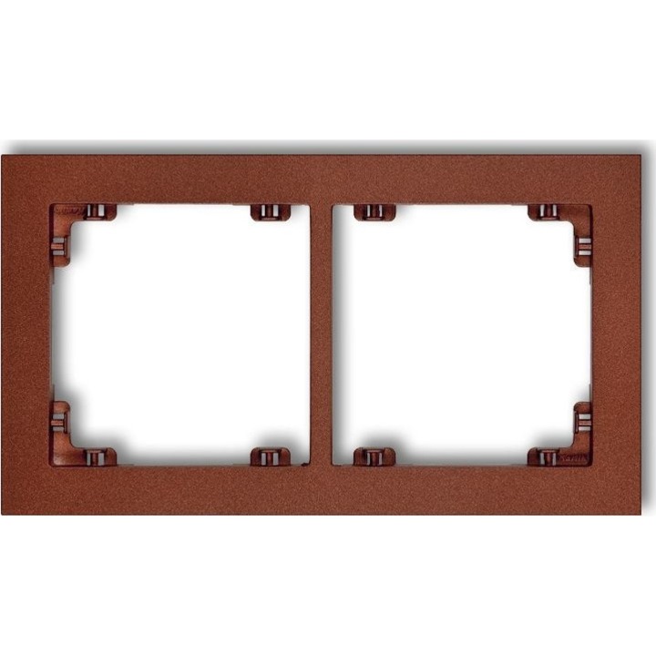 Rama dubla pentru priza, Karlik, Maro