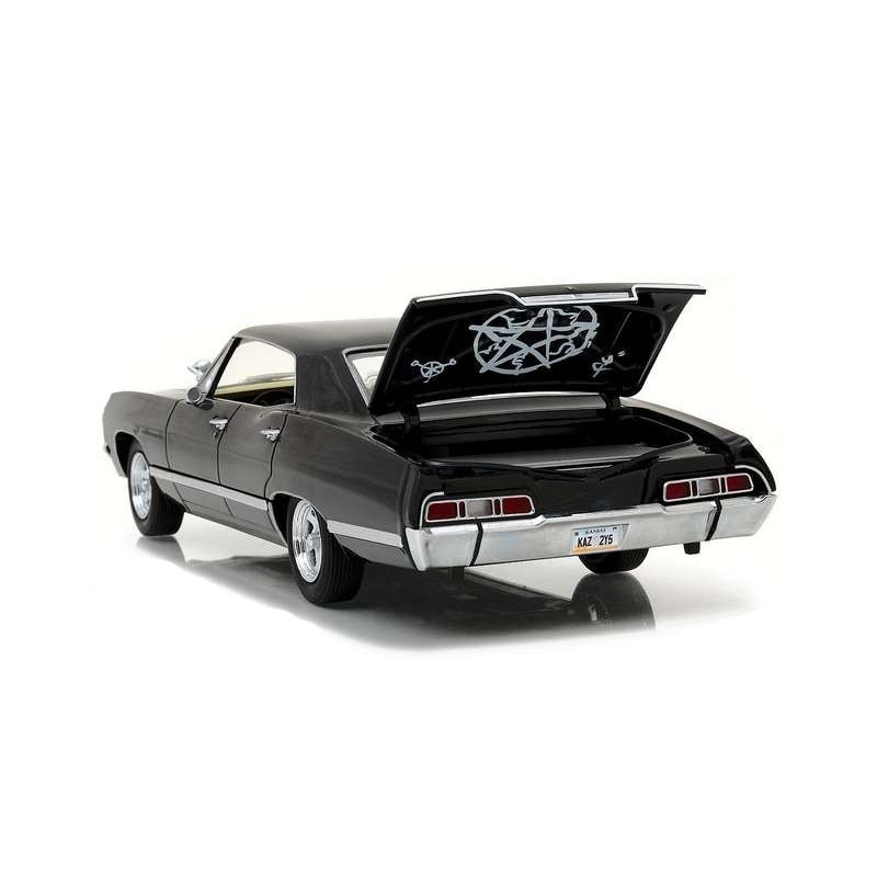 スーパーナチュラル1967 CHEVROLET IMPALA™ スポーツセダン The supernatural '67 Chevrolet Impala - Car News | CarsGuide