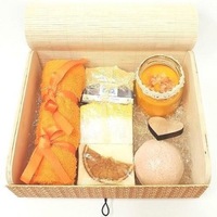pachet cadou produse naturale 3 sapunuri 100 naturale lumanare ceara de palmierprosop fata sfera spumanta si efervescenta  cutie din bambus imagen 6_0_
0