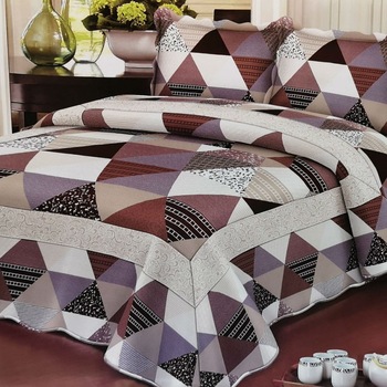 Set cuvertura matlasata + 2 fete de perna, pat dublu, Casa de Vis, P10 Set cuvertura matlasata + 2 fete de perna, pat dublu, Casa de Vis, P10