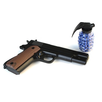 Pistol Airsoft Metalic C8 cu Siguranta + 200 bile 0.25 Pistol Airsoft Metalic C8 cu Siguranta + 200 bile 0.25