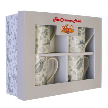 Set 4 cani din portelan  Set 4 cani din portelan