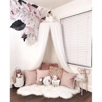 Baldachin, Lilu-lilu, alb