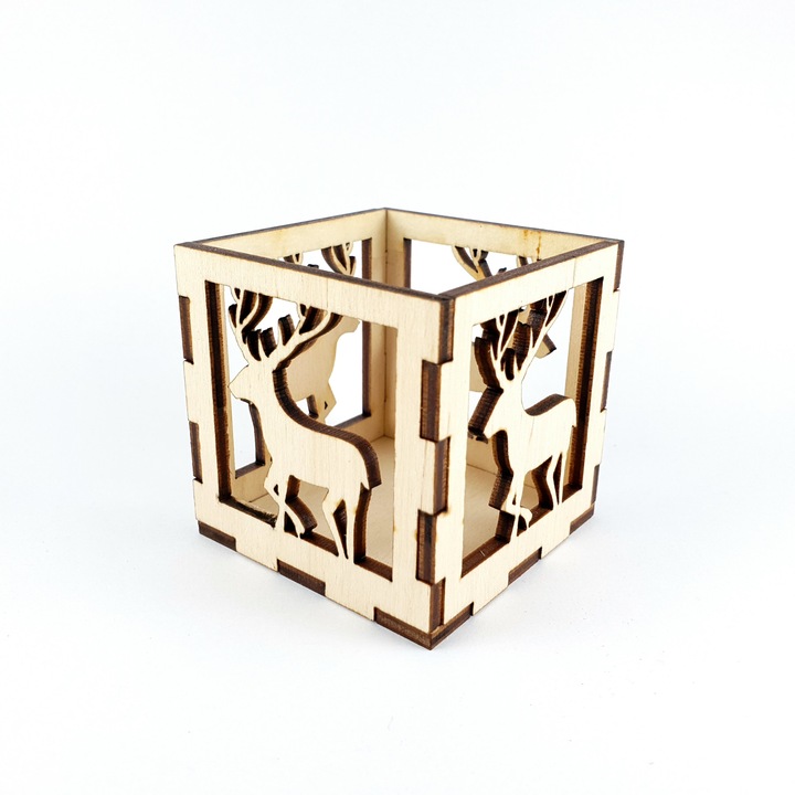 Suport lumanari de Craciun cu model de reni dimensiuni 6x6x6 cm