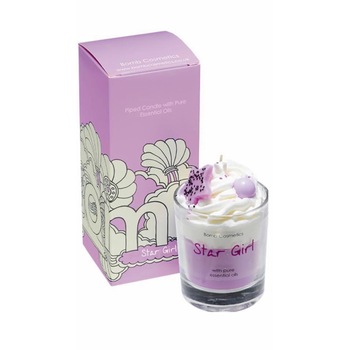 Lumanare parfumata, Star Girl, Bomb Cosmetics, 250 g Lumanare parfumata, Star Girl, Bomb Cosmetics, 250 g