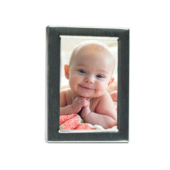 Rama foto aluminiu, model portret, dimensiune foto 6 x 4 cm Rama foto aluminiu, model portret, dimensiune foto 6 x 4 cm