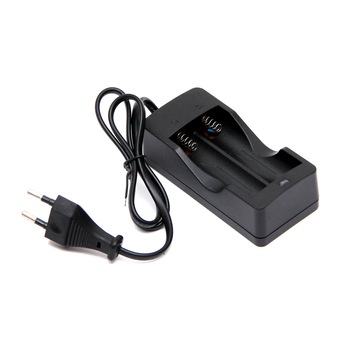 Incarcator dublu pentru acumulatori tip 18650 Incarcator dublu pentru acumulatori tip 18650