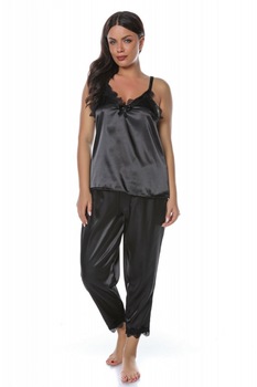 Set pijamale din satin Dalia, 3 piese, Negru Set pijamale din satin Dalia, 3 piese, Negru