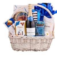 cos cadou premium gift spumant praline cafea ciocolata panettone dulciuri ambalate intr-un cos elegant imagen 32_0_
0