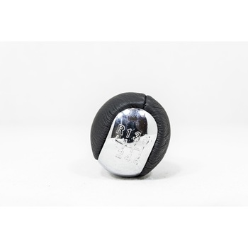 Nuca schimbator de viteze Toyota Corolla, Verso, RAV4 , 6 trepte, Negru/Crom Nuca schimbator de viteze Toyota Corolla, Verso, RAV4 , 6 trepte, Negru/Crom