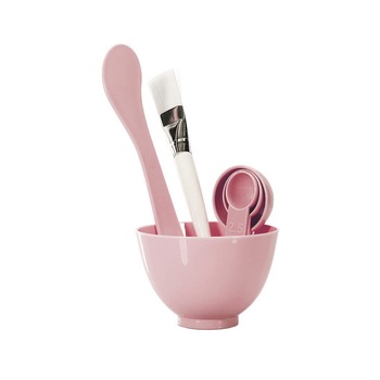 Kit 4 in 1 Lamiela pentru dozare, preparare si aplicare masca faciala, cu bol, spatula, pensula si set 3 masuri, roz Kit 4 in 1 Lamiela pentru dozare, preparare si aplicare masca faciala, cu bol, spatula, pensula si set 3 masuri, roz