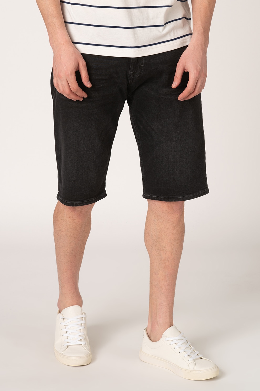 Esprit, Bermude din denim cu croiala dreapta, Negru