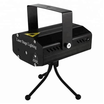 Proiector laser 6 figurine, ProCart, proiectie rosu si verde, telecomanda, senzor sunet, maner Proiector laser 6 figurine, ProCart, proiectie rosu si verde, telecomanda, senzor sunet, maner