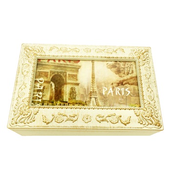 Cutie muzicala pentru bijuterii paris, crem/auriu, 15 x 10 cm Cutie muzicala pentru bijuterii paris, crem/auriu, 15 x 10 cm