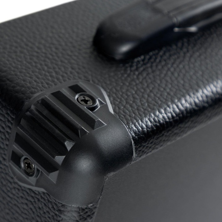 Комбо усилвател за електрическа китара Rocktile PG-10, 10 вата и изход за слушалки