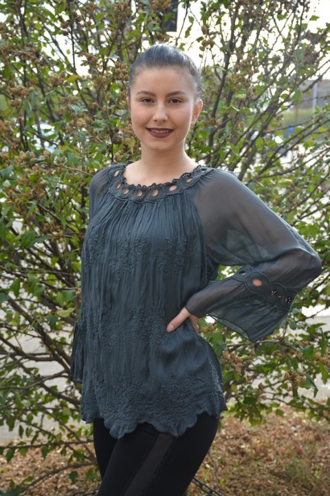 Bluza eleganta cu insertii de broderie florala,D&J Exclussive,gri inchis,52/54 EU