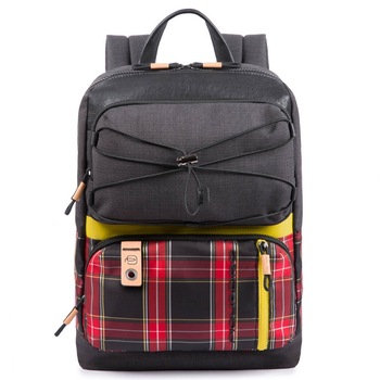 Rucsac port laptop 14” si iPad®10,5’’/9,7” din tesut si piele naturala RBCA4862BL/CHECK, negru Rucsac port laptop 14” si iPad®10,5’’/9,7” din tesut si piele naturala RBCA4862BL/CHECK, negru