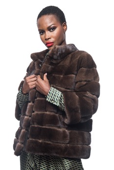 Haina scurta din blana naturala de nurca, CuAnna, maro, S-M Haina scurta din blana naturala de nurca, CuAnna, maro, S-M