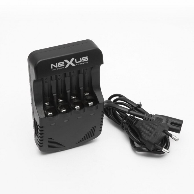 Incarcator acumulatoare LED - 2x2 AA / AAA, Incarca 2/4 acumulatoare simultan, Protectie la supraincarcare