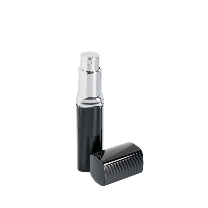 Kozmetikai tartály DROPY spray típusú permetezővel, illóolajokhoz vagy parfümökhöz, 12 ml négyzet alakú, fekete