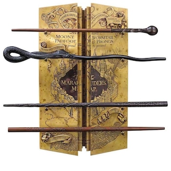 Set 4 baghete Harry Potter + Suport baghete Marauder’s Map, Multicolor Set 4 baghete Harry Potter + Suport baghete Marauder’s Map, Multicolor