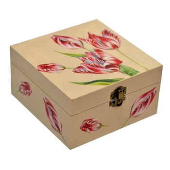 Cutie pentru ceai cu 4 compartimente, personalizata cu flori, nuanta ivory Cutie pentru ceai cu 4 compartimente, personalizata cu flori, nuanta ivory