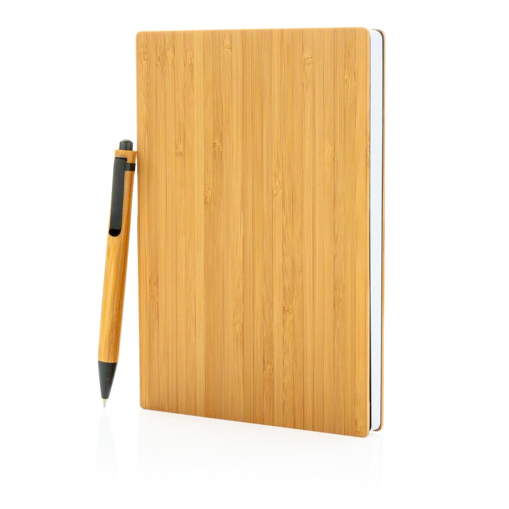 Agenda nedatata cu coperta din bambus si pix ECO in cutie cadou
