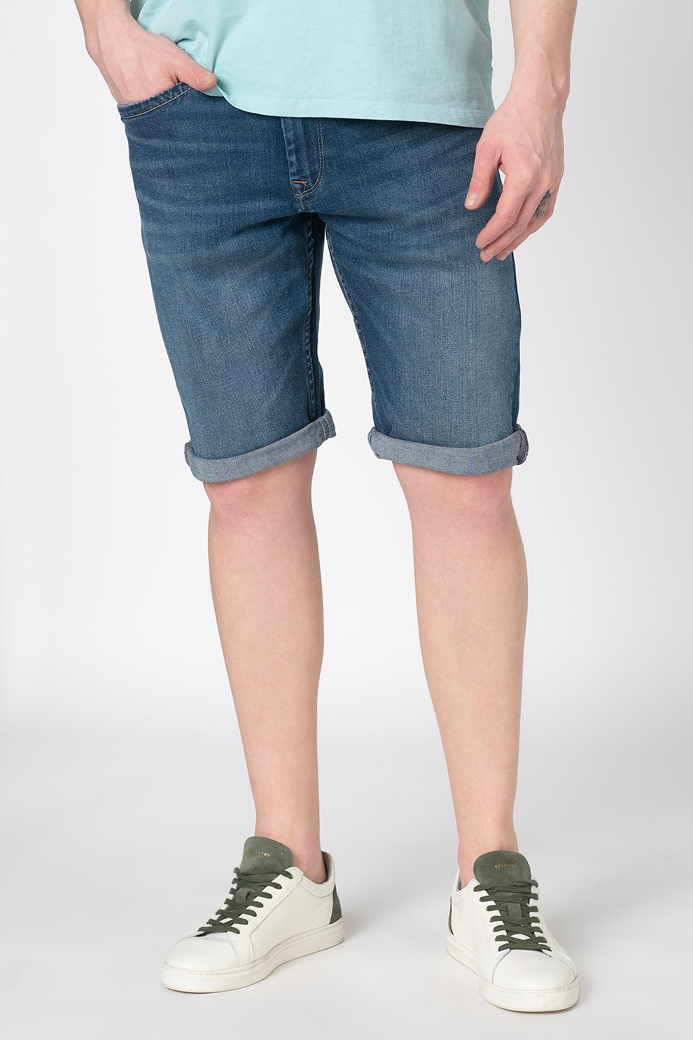 Pepe Jeans London, Blugi tip bermude cu aspect decolorat Cash, Albastru inchis