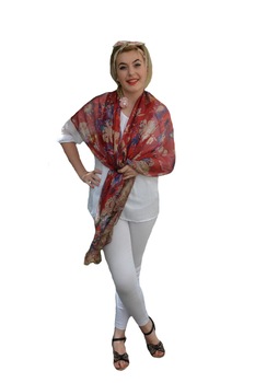 Esarfa nuanta de rosu cu imprimeu de flori multicolore, material matasos,D&J Exclussive Esarfa nuanta de rosu cu imprimeu de flori multicolore, material matasos,D&J Exclussive