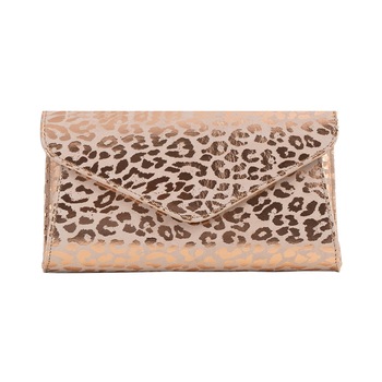 Poseta plic Emma, capac in V din piele laminata auriu/rose pal animal print Poseta plic Emma, capac in V din piele laminata auriu/rose pal animal print