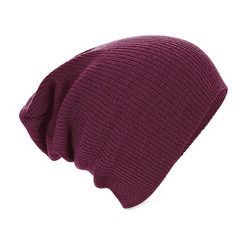 Caciula tip beanie Beechfield unisex, visiniu Caciula tip beanie Beechfield unisex, visiniu