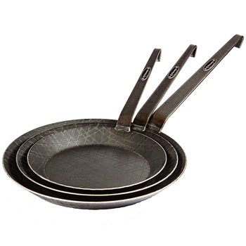 Set tigai fier forjat, Petromax, 24 cm + 28 cm + 32 cm Set tigai fier forjat, Petromax, 24 cm + 28 cm + 32 cm