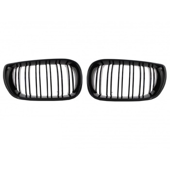 Grile BMW Seria 3 E46 4 USI (2001-2005) Facelift Negru Lucios Grile BMW Seria 3 E46 4 USI (2001-2005) Facelift Negru Lucios