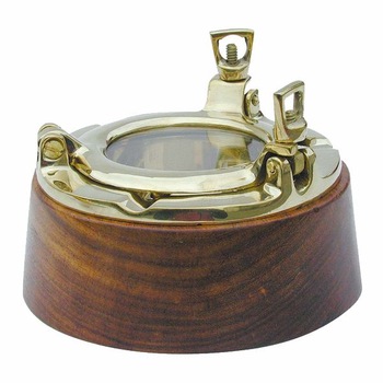 Scrumiera cu hublou Scrumiera cu hublou