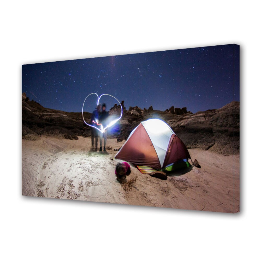 Tablou Canvas Luminos in intuneric VarioView LED, Vday, Indragostiti pe plaja cu cortul, 30 x 45 cm