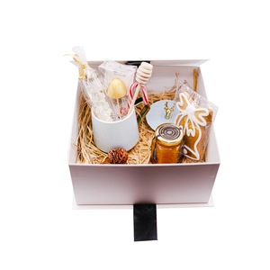 Cauți America Din Dulciuri Box Alege Din Oferta Emag Ro