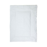 Pilota pentru patut de copii , de culoare alba , cu dimensiunile 80 x 100 cm