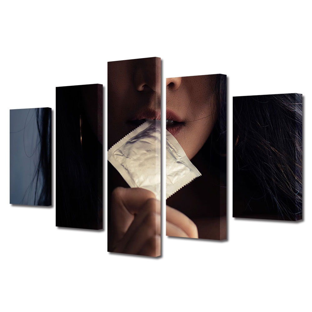 Set Tablouri Multicanvas 5 piese Colectia Ziua Indragostitilor, Dragobete, Valentine's Day, Protectia in mana, Decoratiuni Moderne pentru Casa, 120 x 225 cm