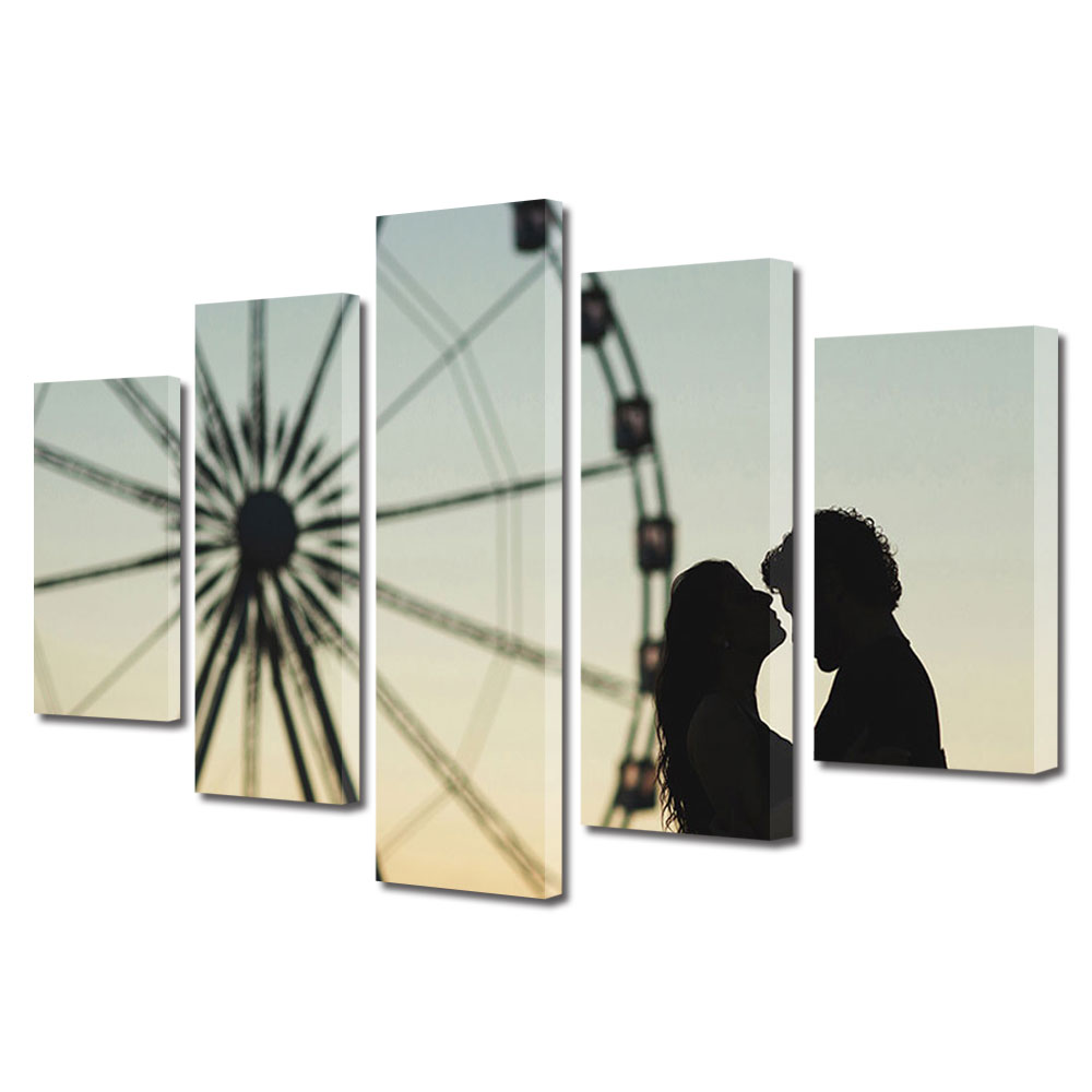 Set Tablouri Multicanvas 5 piese Colectia Ziua Indragostitilor, Dragobete, Valentine's Day, Cuplu langa Roata, Decoratiuni Moderne pentru Casa, 120 x 225 cm
